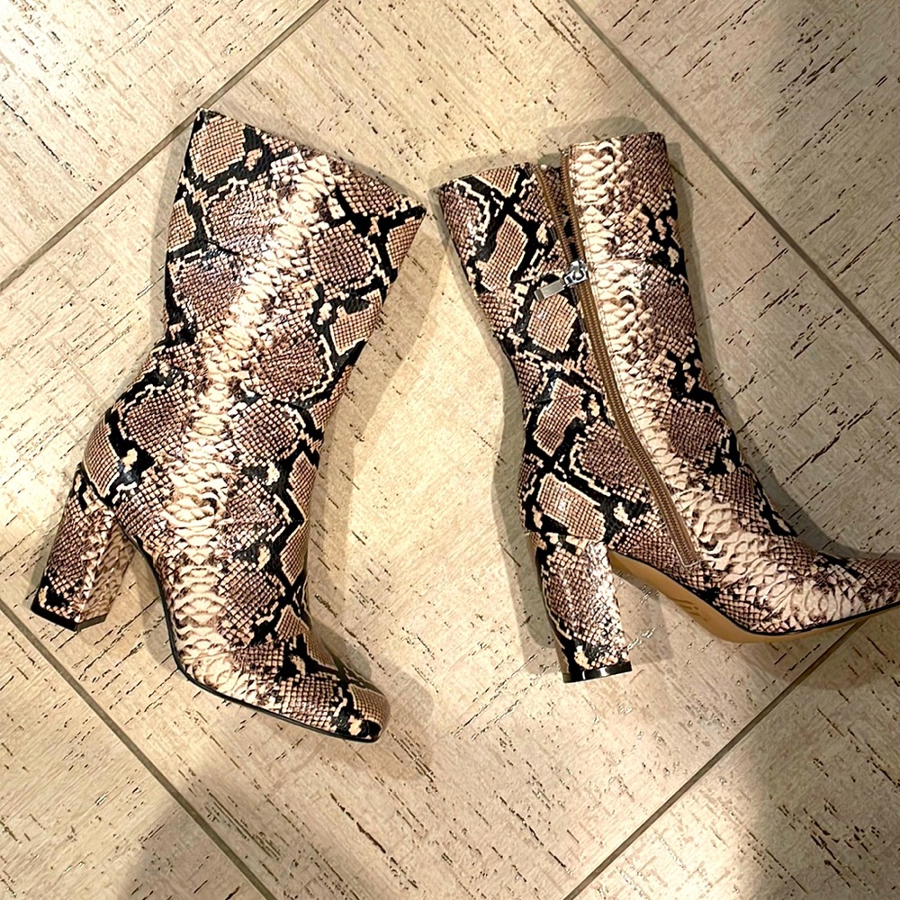 Size 6 boots with 3 inch heal